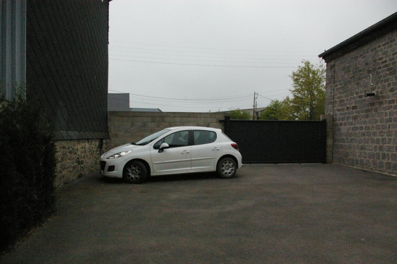 Au Charme D'Antan Bed and Breakfast Féron Buitenkant foto