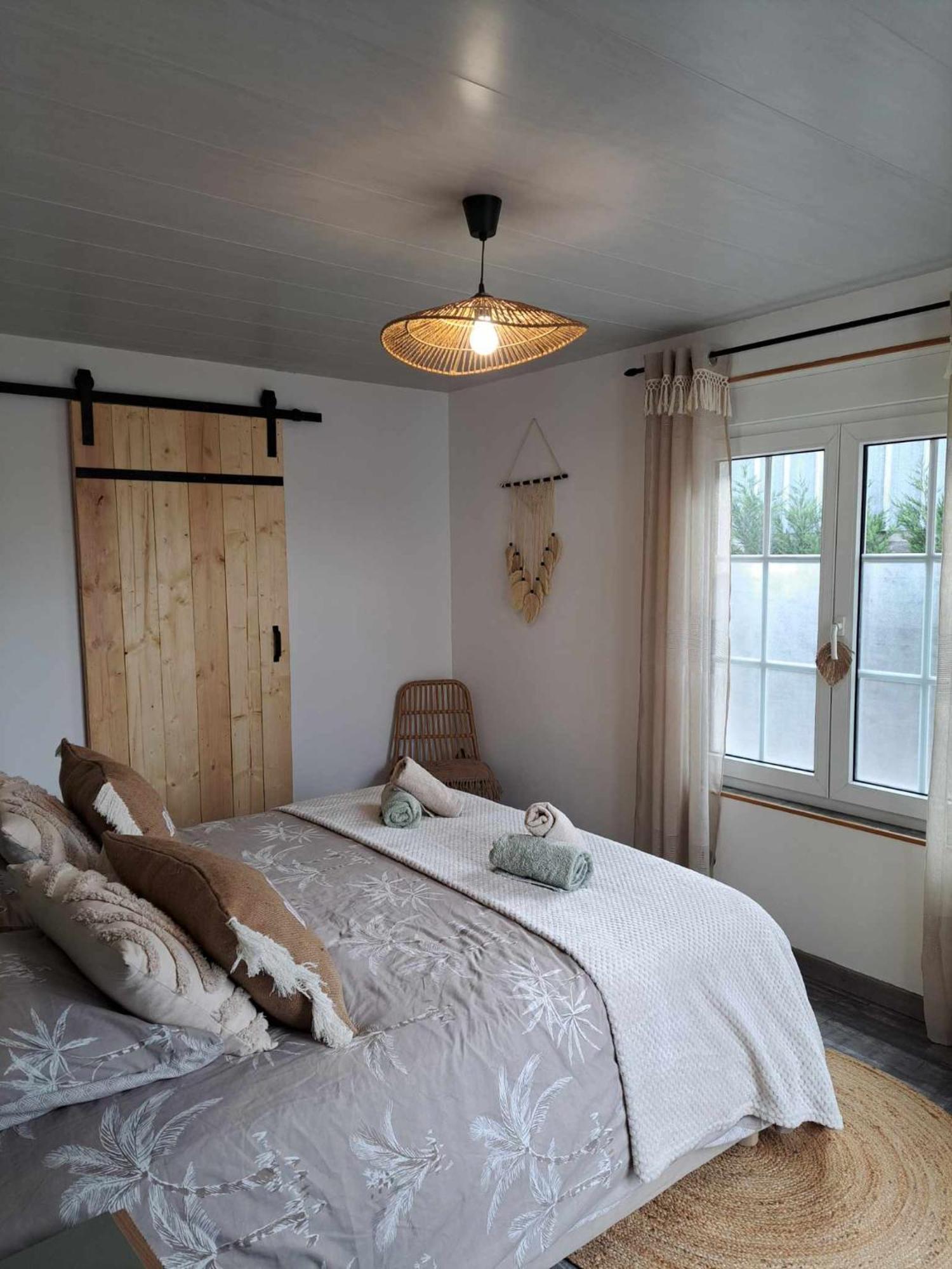 Au Charme D'Antan Bed and Breakfast Féron Buitenkant foto